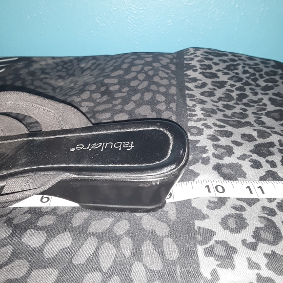 FABULAIRE BLACK STRAP SANDALS - Picture 6 of 6